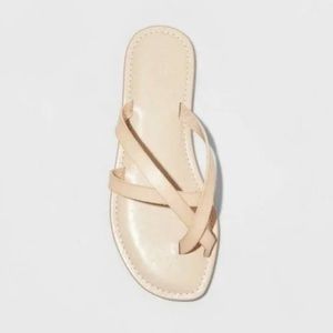 Women's Colette Strappy Flip Flop Sandals - Universal Thread Size 11, Ivory